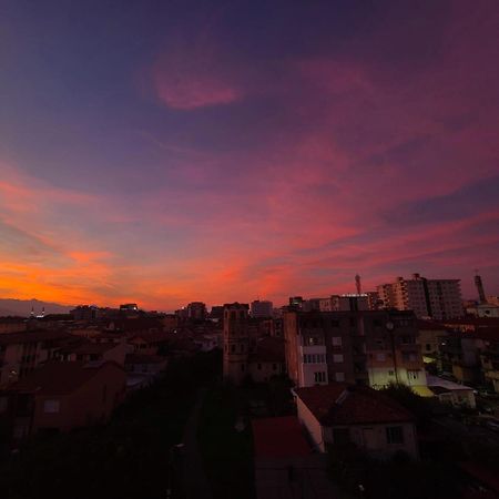 New Central Apartment Shkoder Luaran gambar