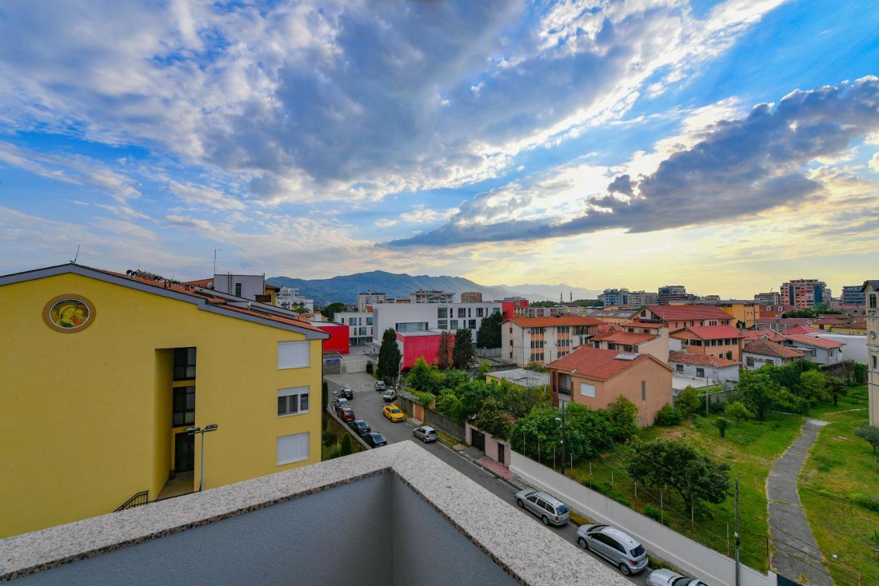 New Central Apartment Shkoder Luaran gambar