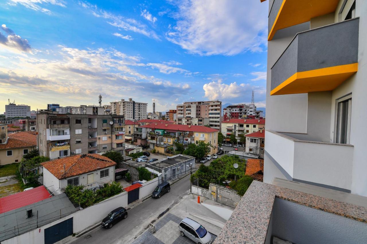 New Central Apartment Shkoder Luaran gambar